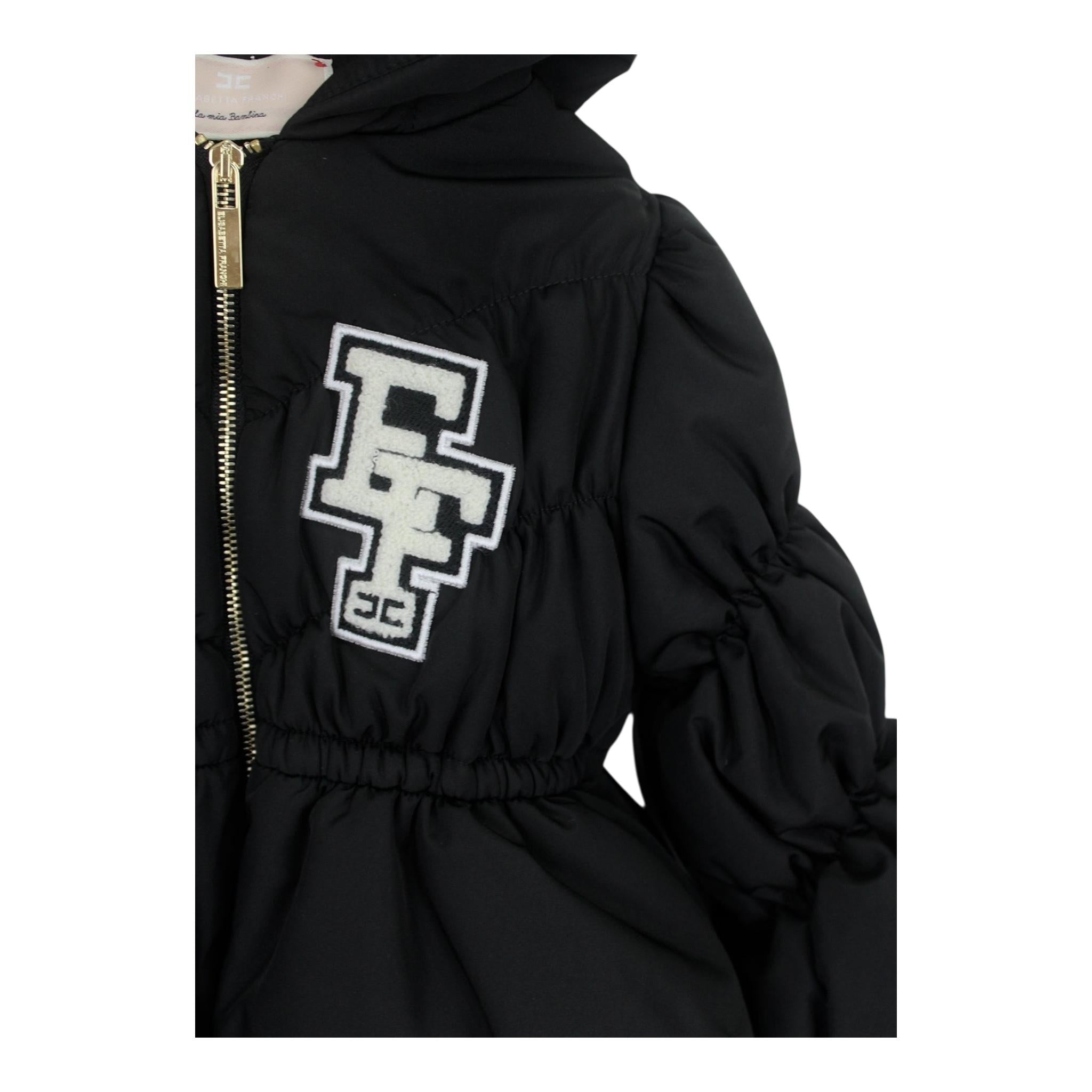 ELISABETTA FRANCHI giubbino tinta unita con cappuccio e logo Nero per Neonata EGGB034 NERO ELISABETTA FRANCHI