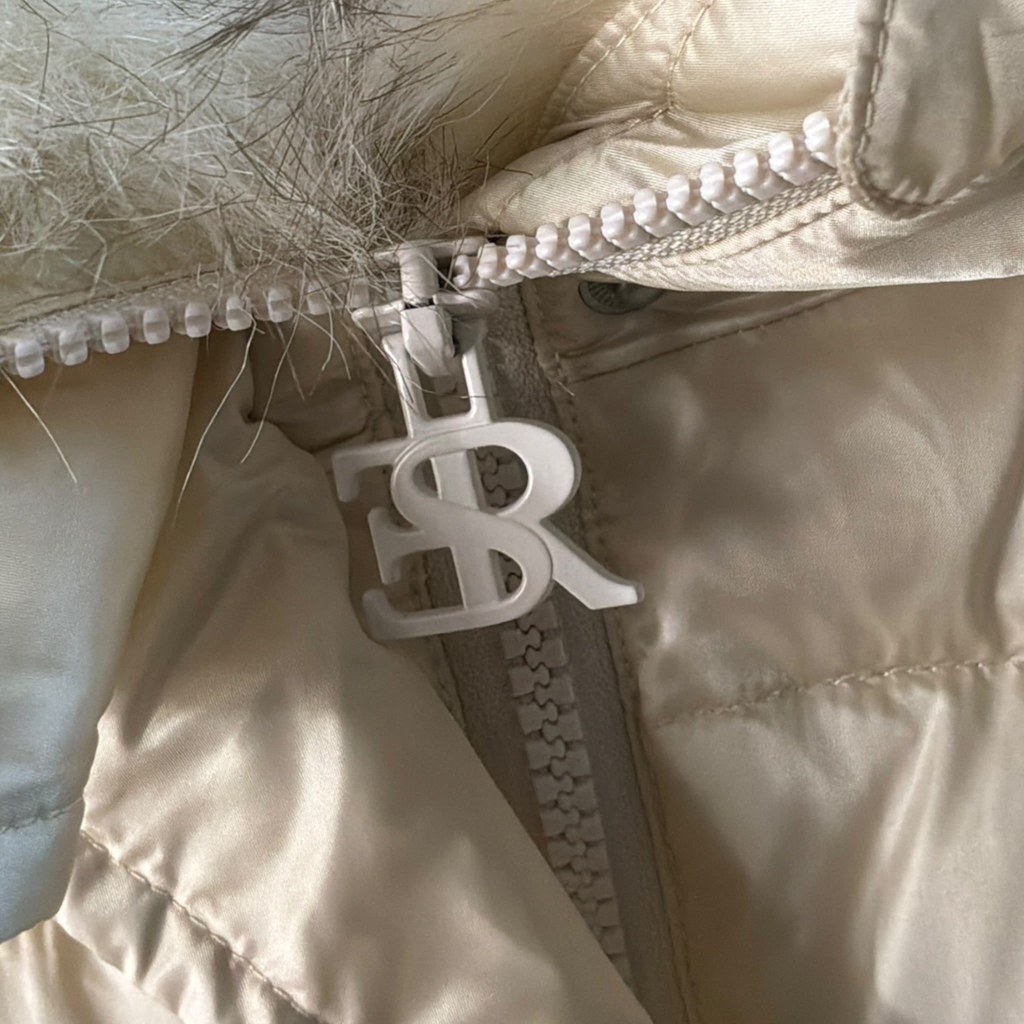Ermanno Scervino Giubbino tinta unita con Zip E Cappuccio Beige per Bambina SFGB040 BEIGE ERMANNO SCERVINO 