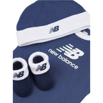 New Balance Set 3 Pezzi Body-Cappello-Babbucce Blu per Neonato LAK0106 BLU NEW BALANCE 