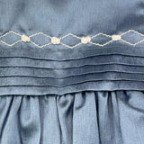 Le Coconne Einfarbiges ärmelloses Kleid mit blauem Kragen für Baby Mädchen