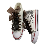 Quickas Zweifarbige Sneaker mit Schnürsenkeln und weiß/schwarzen Applikationen für Mädchen