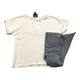 Minimo – Einfarbiges T-Shirt mit Rundhalsausschnitt und weißem Schal für Neugeborene