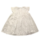 Janice Weißes San Gallo Spitzenkleid mit halblangen Ärmeln für Babymädchen