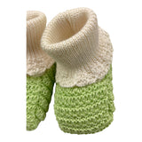 Marlu‘ zweifarbige grüne gestrickte Babyschuhe